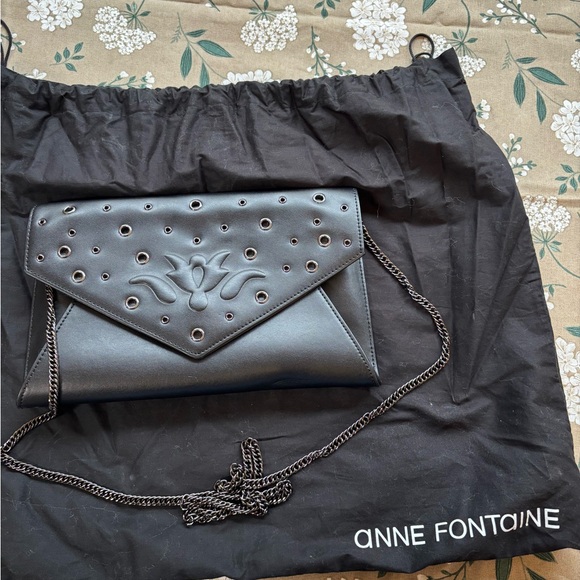 Anne Fontaine Handbags - Anne Fontaine Black Eyelet Clutch with Chain